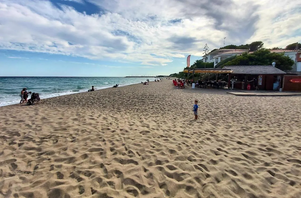 Apartamento A 300 Mts De La Playa, 25 Minutos De Port Aventura Y 50 De Barcelona Coma-ruga